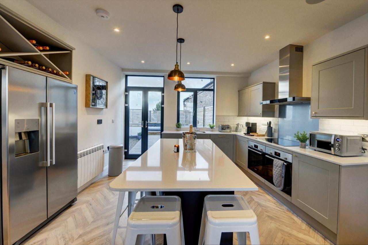 The Penthouse - Allocated Parking With City Views Рипън Екстериор снимка